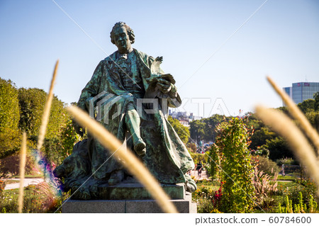 Buffon statue in the Jardin des plantes Park, Buffon statue in the Jardin des plantes Park, 60784600