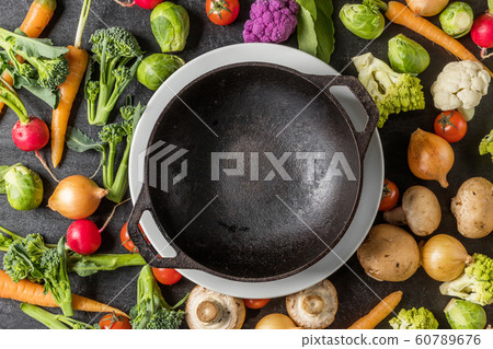 Generic frame of fresh vegetables Generic frame of fresh vegetables 60789676