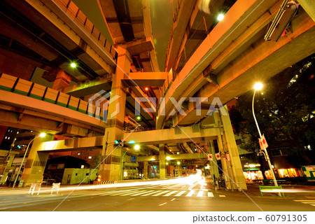 Night view of Hakozaki Junction on the Metropolitan Expressway Night view of Hakozaki Junction on the Metropolitan Expressway 60791305
