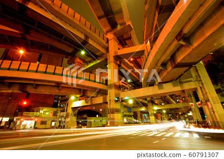 Night view of Hakozaki Junction on the Metropolitan Expressway 60791307