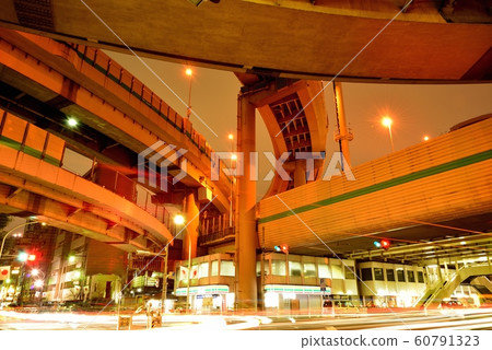 Night view of Hakozaki Junction on the Metropolitan Expressway 60791323