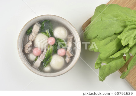 新鮮美味的鹹湯圓 新鮮美味的鹹湯圓 60791629