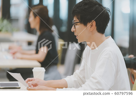 接人太空人 60797596
