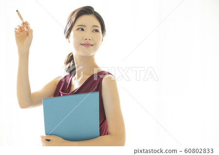 Female business instructor 60802833