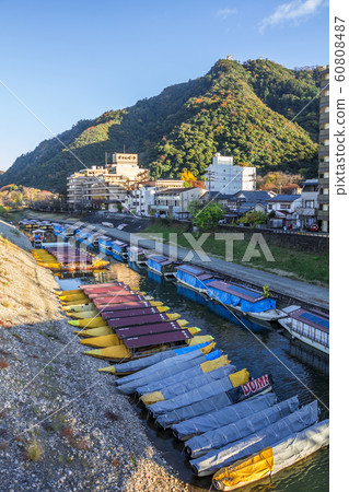來自岐阜縣近山的長良川風景長野大橋 來自岐阜縣近山的長良川風景長野大橋 60808487