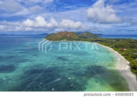 praslin island seychelles paradise beach aerial praslin island seychelles paradise beach aerial 60809085