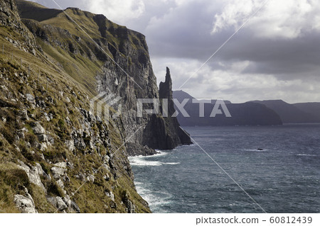 Trollkonufingur Viewpoint, Faroe Islands 60812439