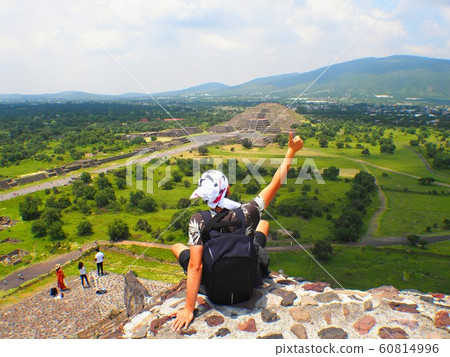 <Mexico> View from Tiotihuacan Pyramid <Mexico> View from Tiotihuacan Pyramid 60814996