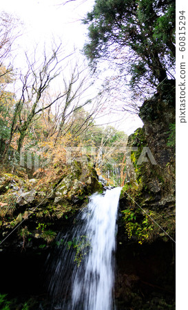 Jinba Falls (Winter) Jinba Falls (Winter) 60815294