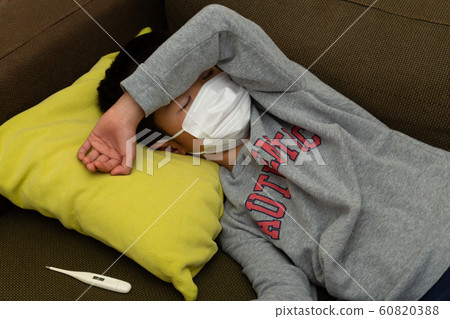 Child with a cold Child with a cold 60820388