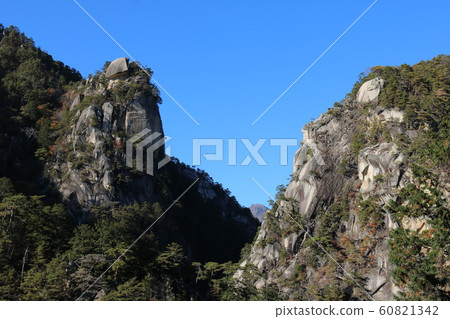 ■小泉峽■學園峰■山梨縣 ■小泉峽■學園峰■山梨縣 60821342