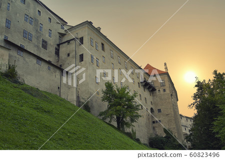 Cesky Krumlov 60823496