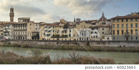 View of the old quarter of the city of Florence. View of the old quarter of the city of Florence. 60823663