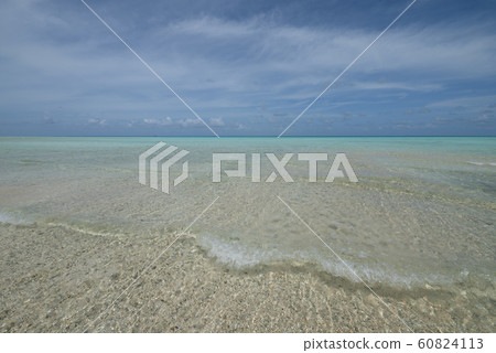 Beautiful waters of Polynesia 60824113