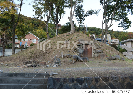 ■ Manjumori Kofun ■ Yumura, Kofu City, Yamanashi Prefecture ■ Manjumori Kofun ■ Yumura, Kofu City, Yamanashi Prefecture 60825777