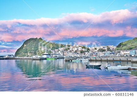 [Fishing port of Saikazaki] Saikazaki, Wakayama-shi, Wakayama 60831146