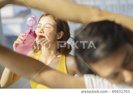 男女健身 男女健身 60831703