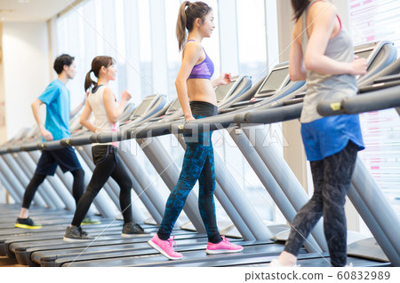 Women going to the gym Women going to the gym 60832989