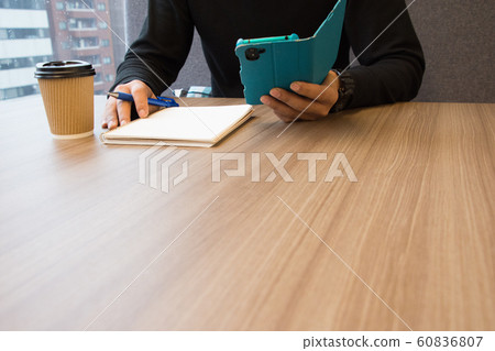 Have a smartphone and a notebook Have a smartphone and a notebook 60836807