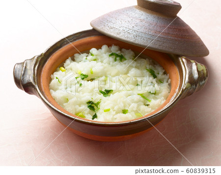 Seven herbs porridge clay pot 2 60839315