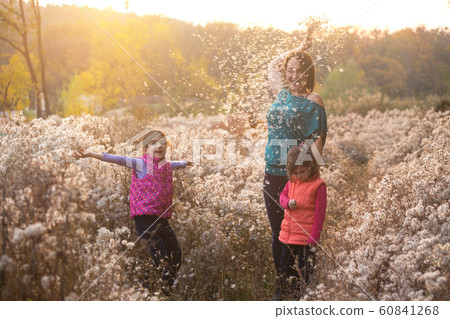 mother and daughter mother and daughter 60841268