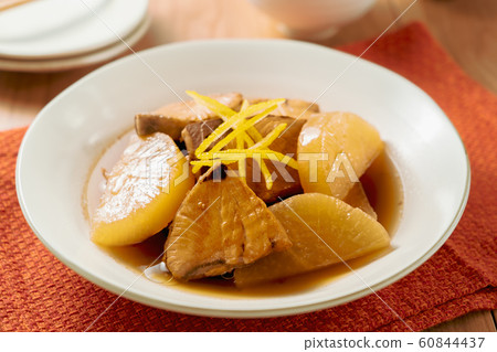 First brown egg 60844437