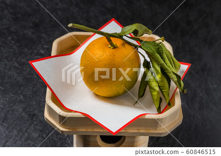 新年裝飾日本橙 60846515