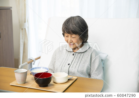 Women Grandma Senior Hospital Care facility Day service Hospital food Nursing food Meals 60847290