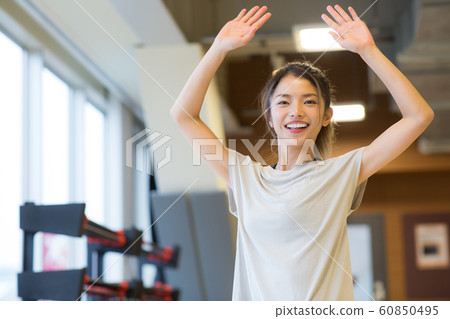 Women going to the gym Women going to the gym 60850495