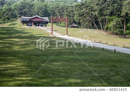 Iwelung, Seorungung, Goyang-si, Gyeonggi-do 60851425