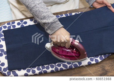 【Ironing】 60851988