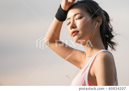 女式運動服 60854207