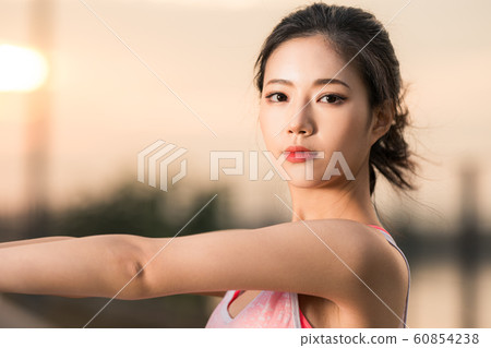 女式運動服 60854238