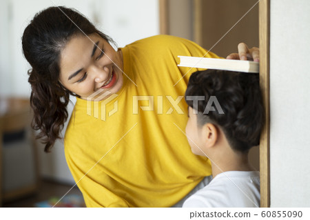 父母和孩子的生活方式增長記錄 60855090