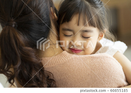 Mother Daughter Lifestyle Hug 60855185