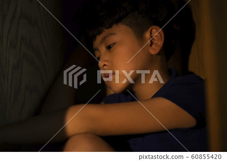 兒童生活方式負面 60855420