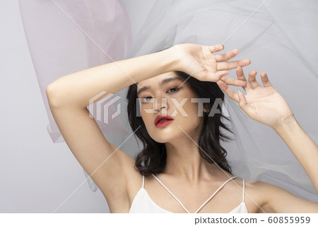 女人美麗喜怒無常 60855959