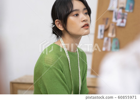 女服裝設計師 60855971