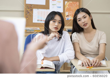 女學生學生班 60856020