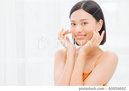 女性美容洗面奶 60856692
