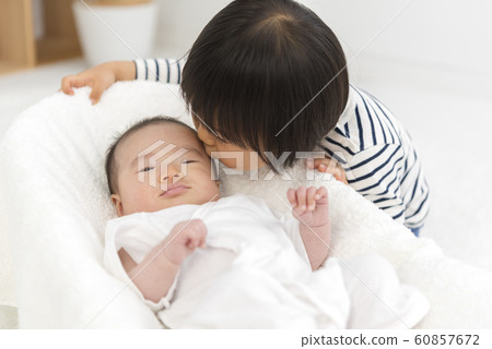 姐妹 60857672