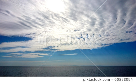 Sea, sky, summer Sea, sky, summer 60858094