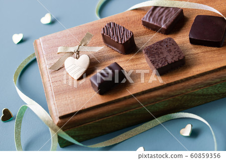 Bonbon chocolat 60859356