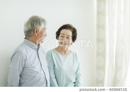 年長夫婦 60866538