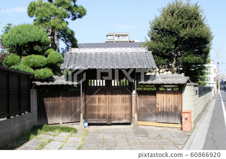長屋門 60866920