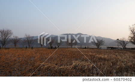 Winter head 60870402