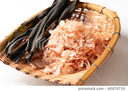 Kelp and bonito shavings 60870710
