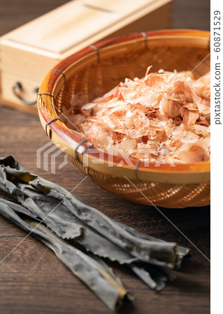 Kelp and bonito shavings Kelp and bonito shavings 60871529