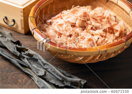 Kelp and bonito shavings Kelp and bonito shavings 60871530