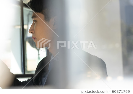 Business meeting man Business meeting man 60871769